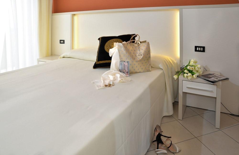 Hotel La Residenza Riccione Exteriör bild