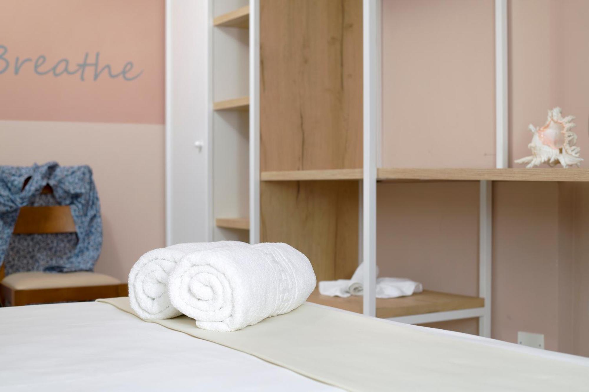 Hotel La Residenza Riccione Rum bild