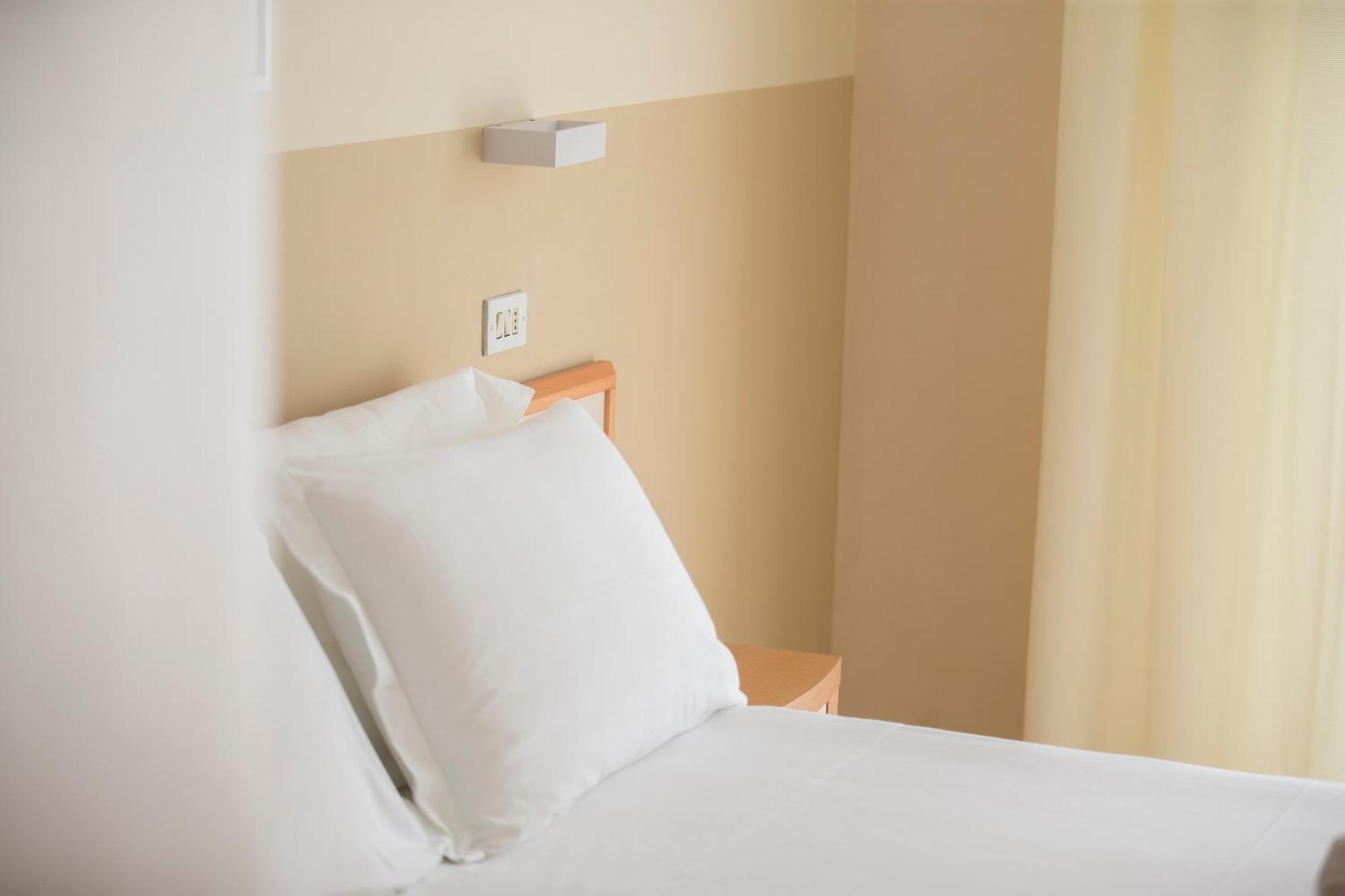 Hotel La Residenza Riccione Rum bild